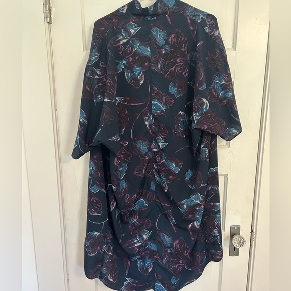 Everly Shawl | Size S - Picture 3 of 3